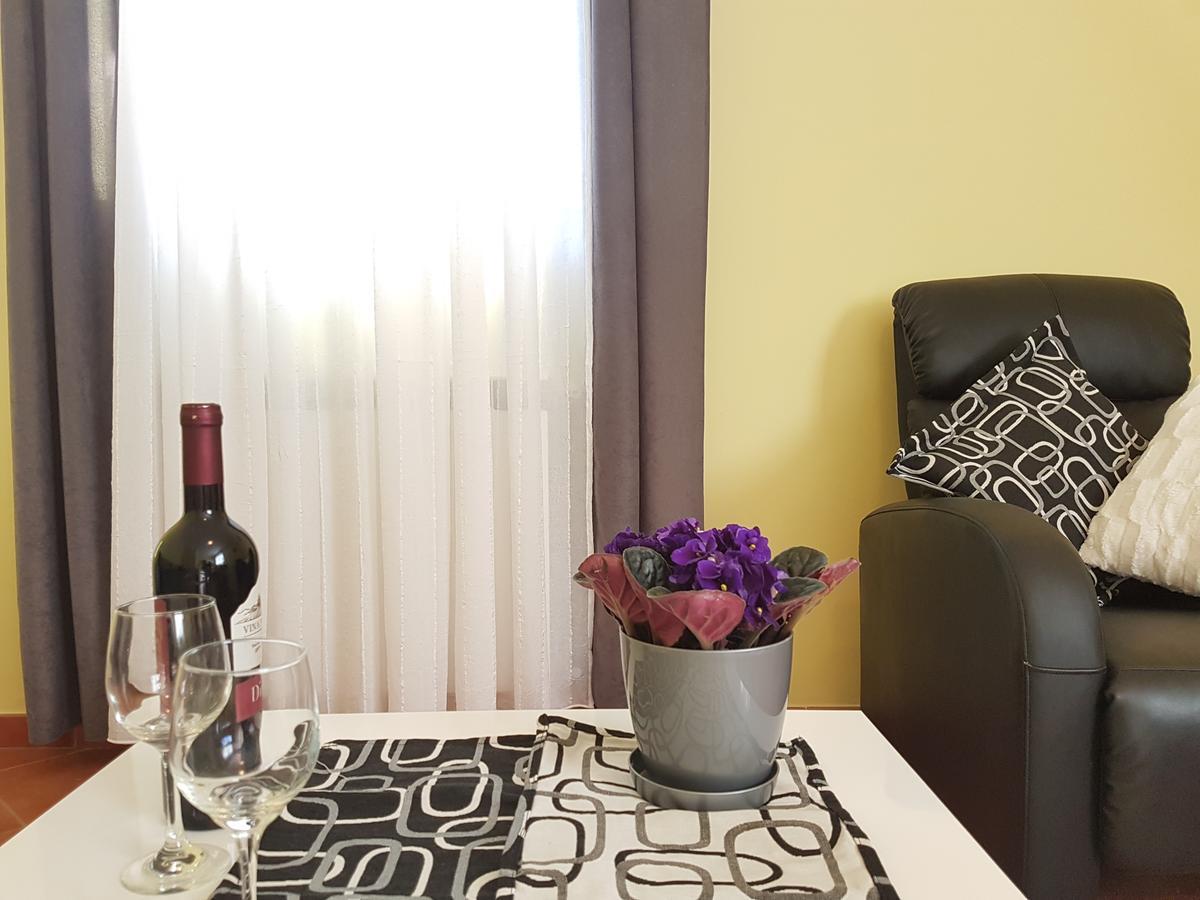 Apartments Ella Ровінь Екстер'єр фото