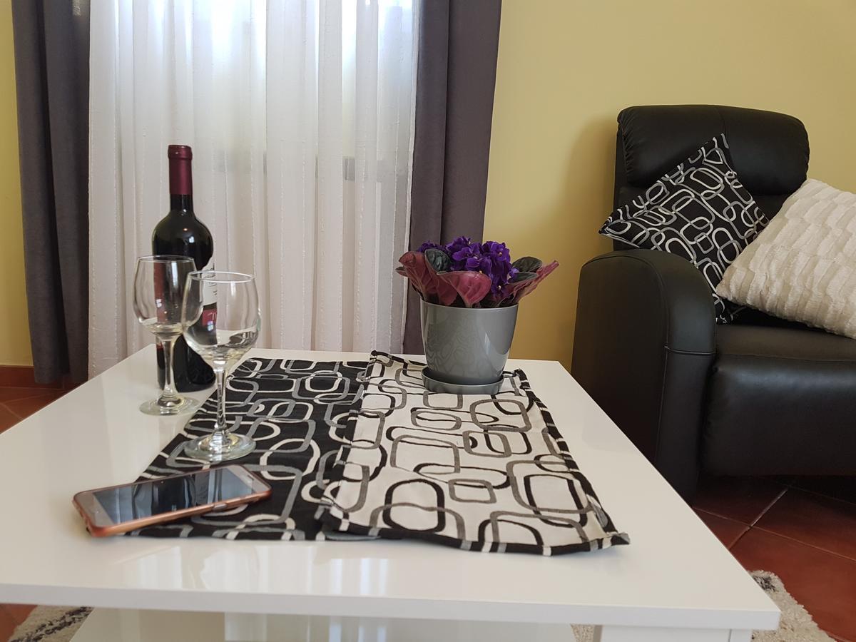 Apartments Ella Ровінь Екстер'єр фото