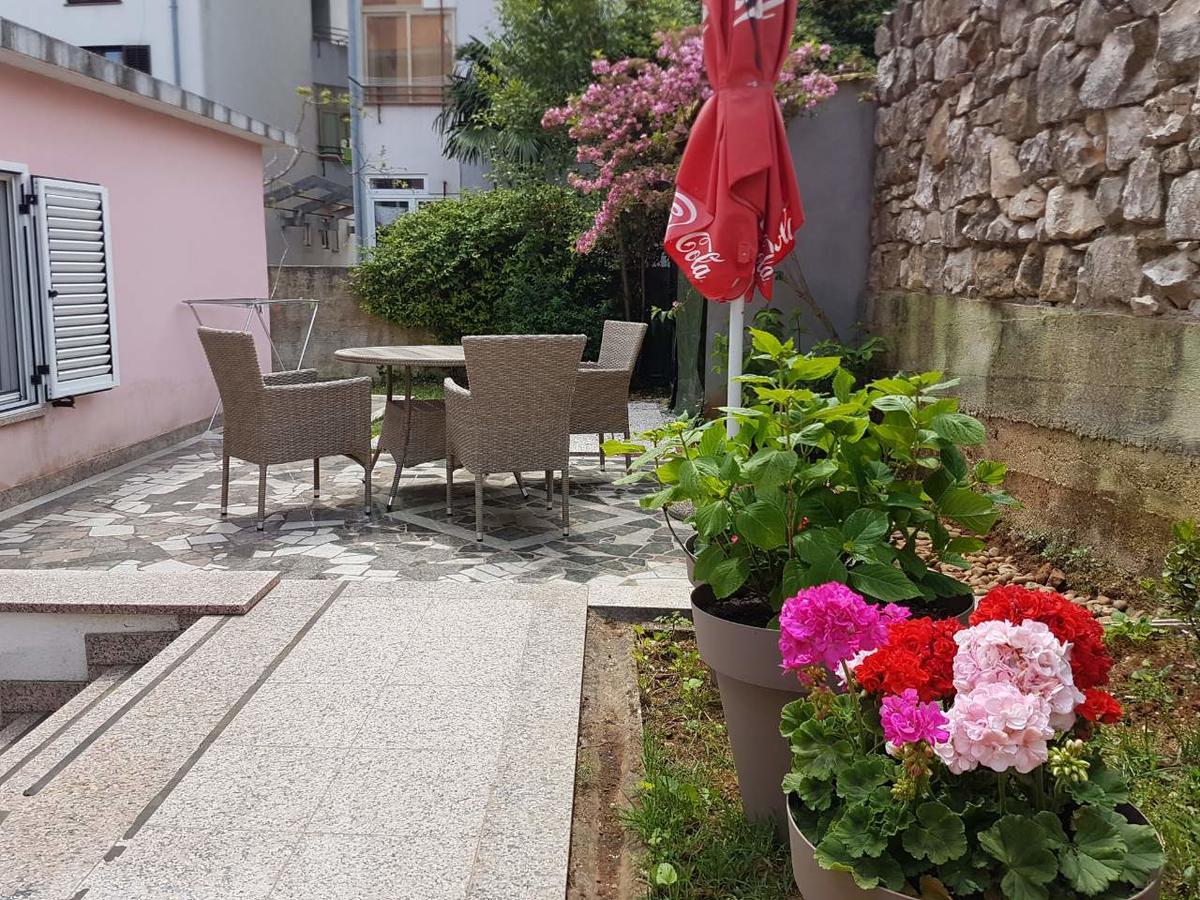 Apartments Ella Ровінь Екстер'єр фото
