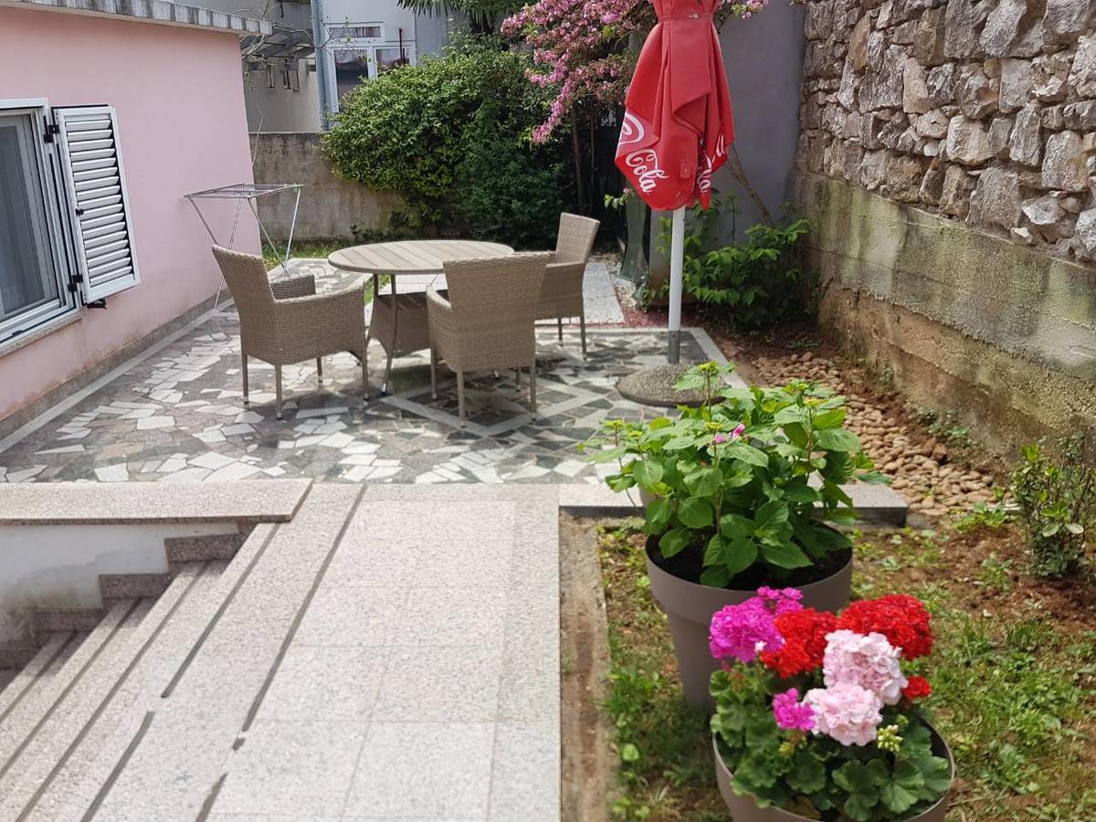 Apartments Ella Ровінь Екстер'єр фото