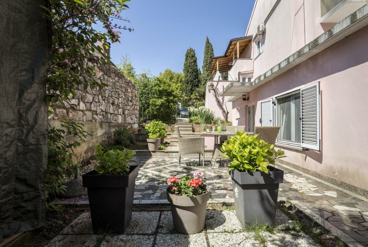 Apartments Ella Ровінь Екстер'єр фото